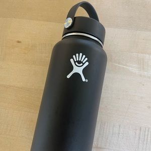 Black Hydroflask